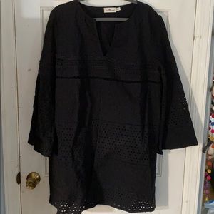 Black eyelet vineyard vines dress